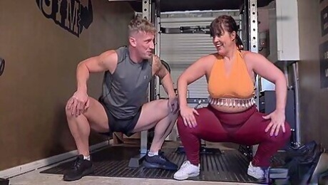 Big Booty Spanish Milf Montse Seduces Her Personal Trainer