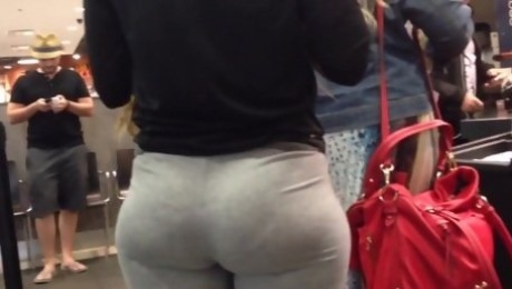 Candid Booty Pawg Perfect Ass in Cafeteria