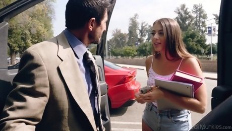 Lovely housewifely GF Gia Derza wanna enjoy some good fuck in the kitchen