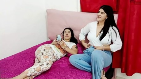 Straight stepdaughter becomes a lesbian furious with her stepmom - Porn in Spanish