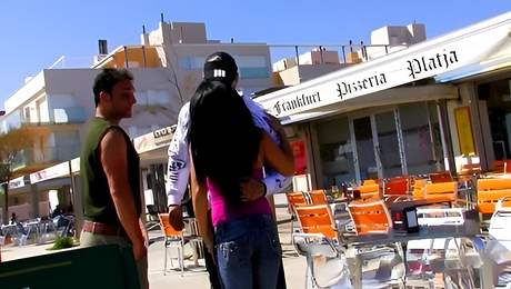Blonde slut Angelica Castro and Yesenia Rock having group sex