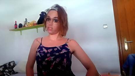 Watch blooming hussy's sex